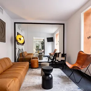 Hotel Htop Bcn #htopenjoy, Barcellona